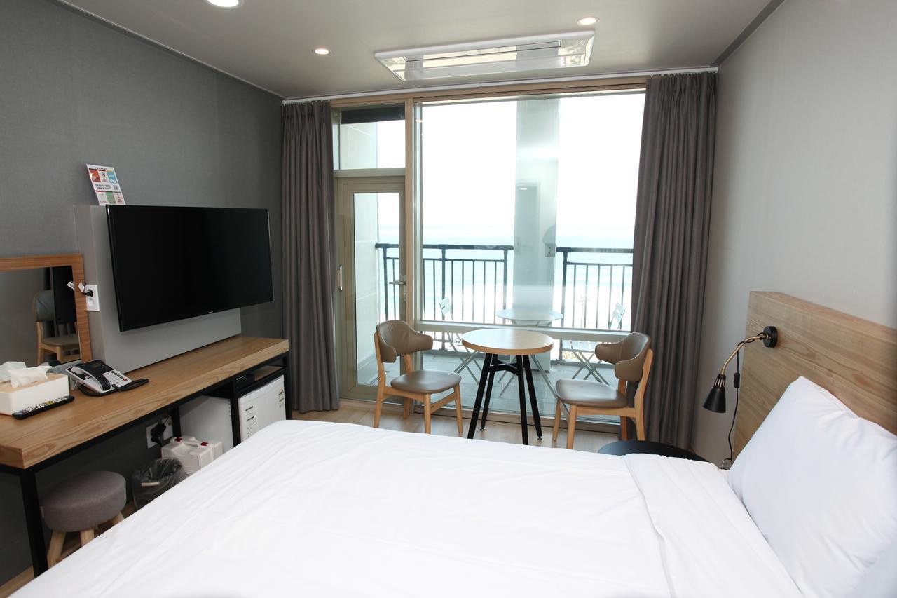 Hotel R Gangneung Chambre photo