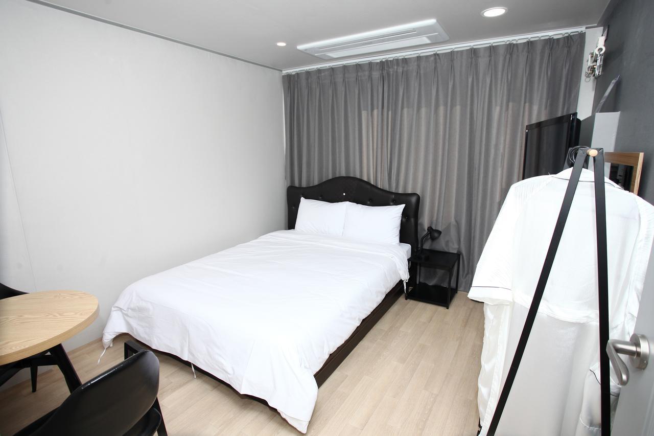 Hotel R Gangneung Chambre photo