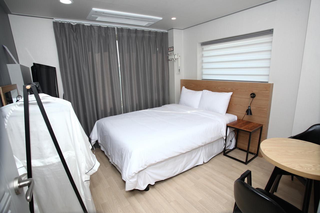 Hotel R Gangneung Chambre photo