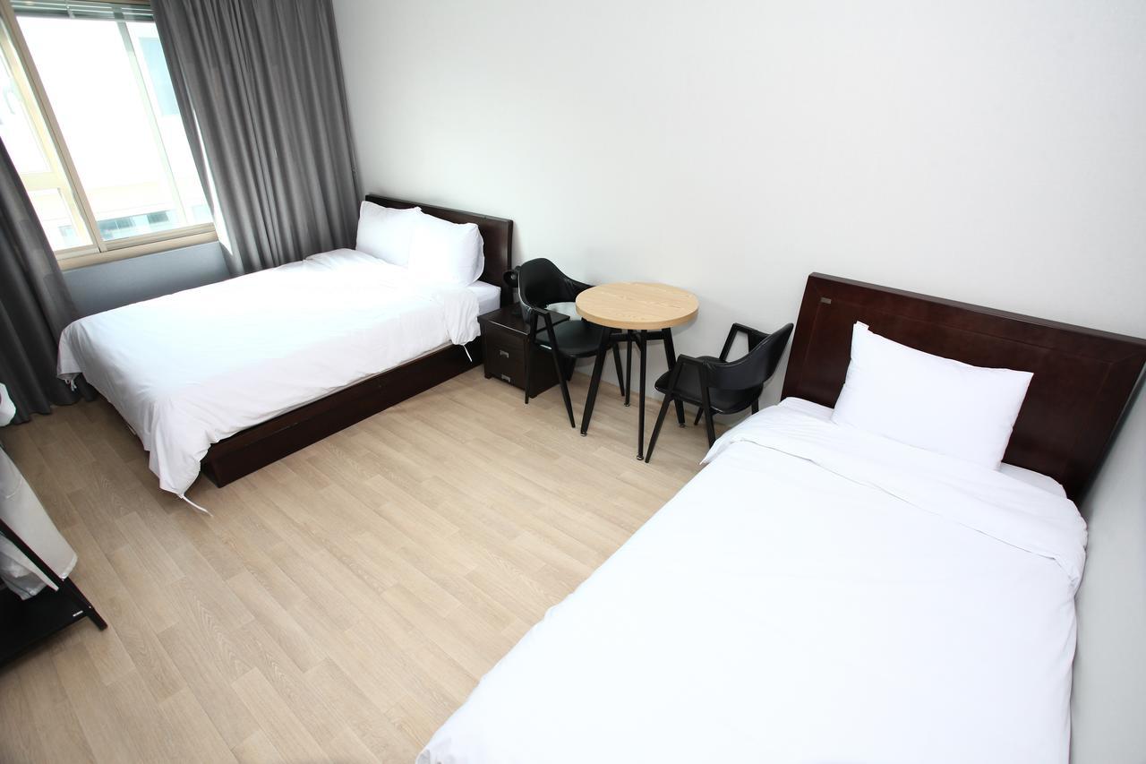 Hotel R Gangneung Chambre photo