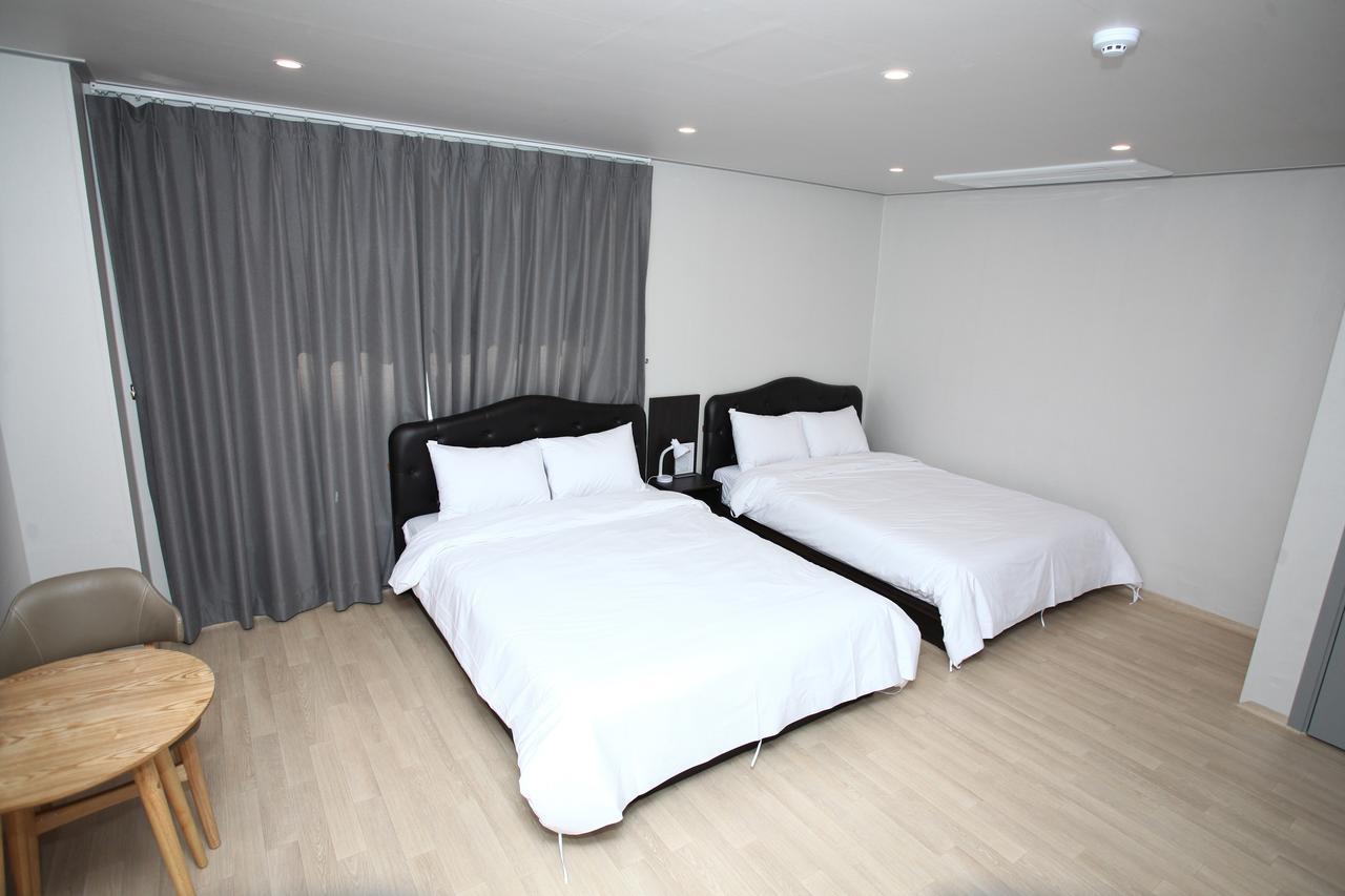 Hotel R Gangneung Chambre photo