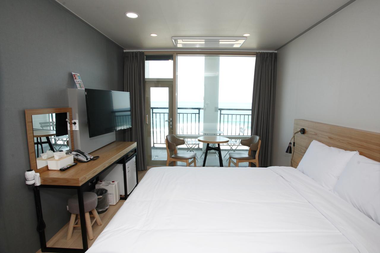 Hotel R Gangneung Chambre photo