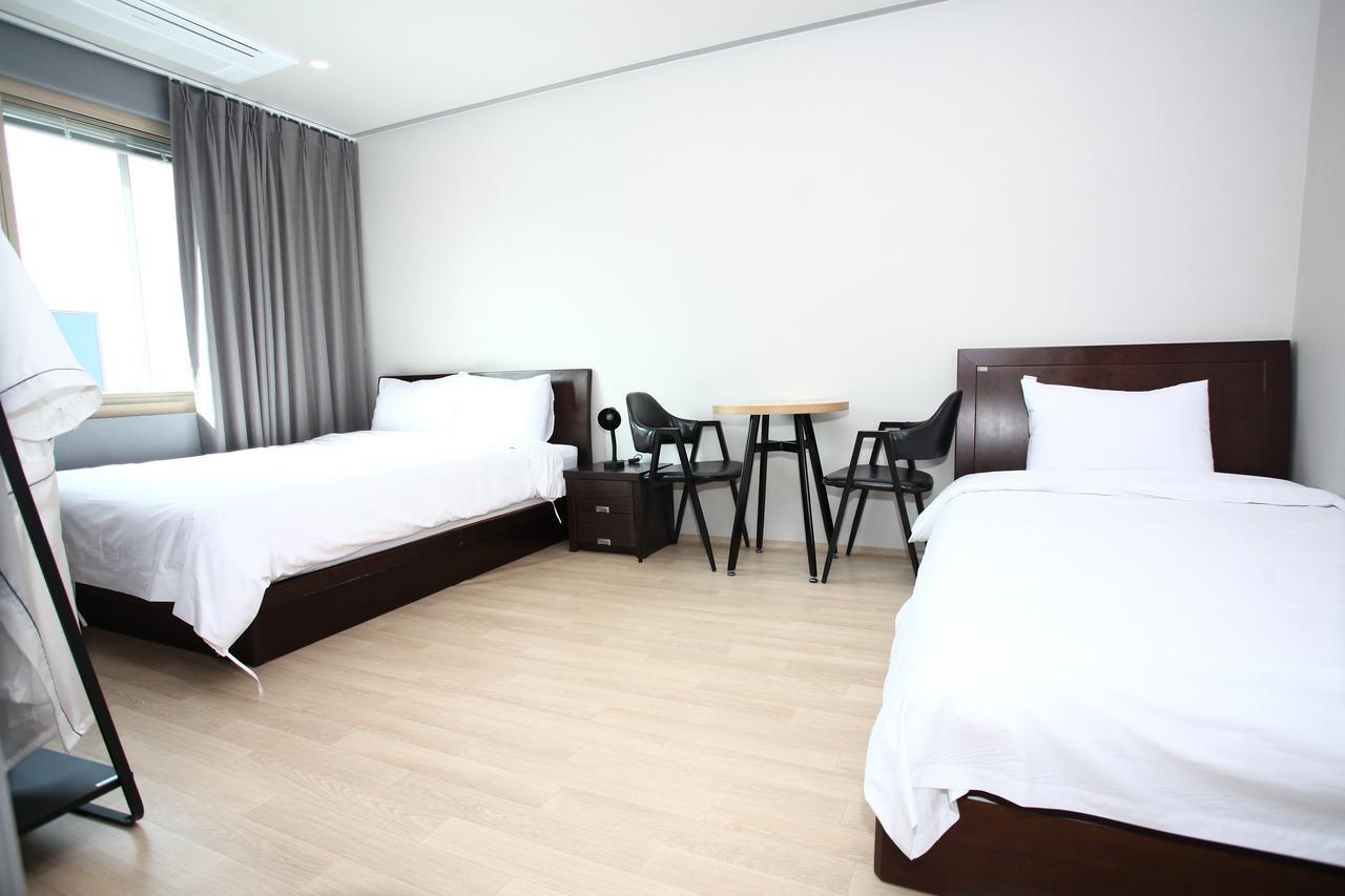 Hotel R Gangneung Chambre photo