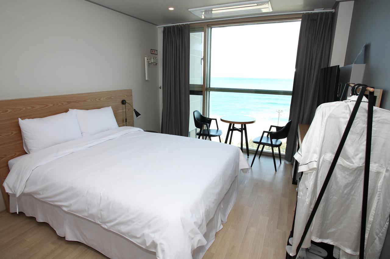 Hotel R Gangneung Chambre photo